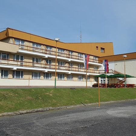Hotel Banik Nitrianske Rudno 外观 照片