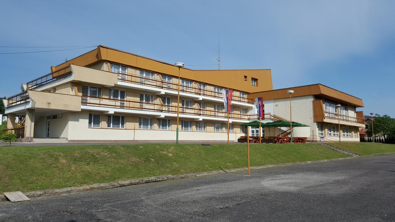 Hotel Banik Nitrianske Rudno 外观 照片